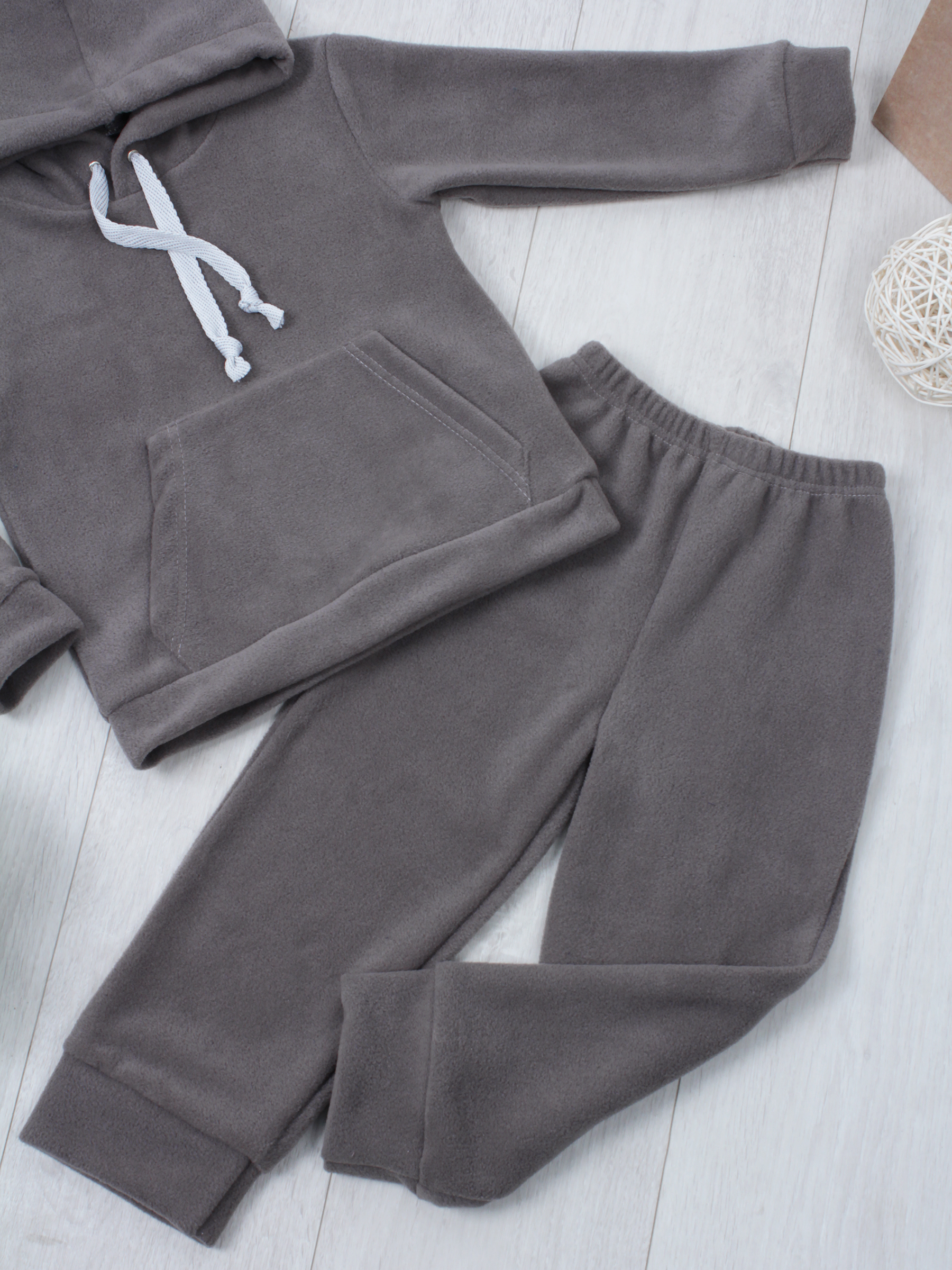 картинка Костюм флисовый с капюшоном КС-Ф/графит от магазина Одежда+