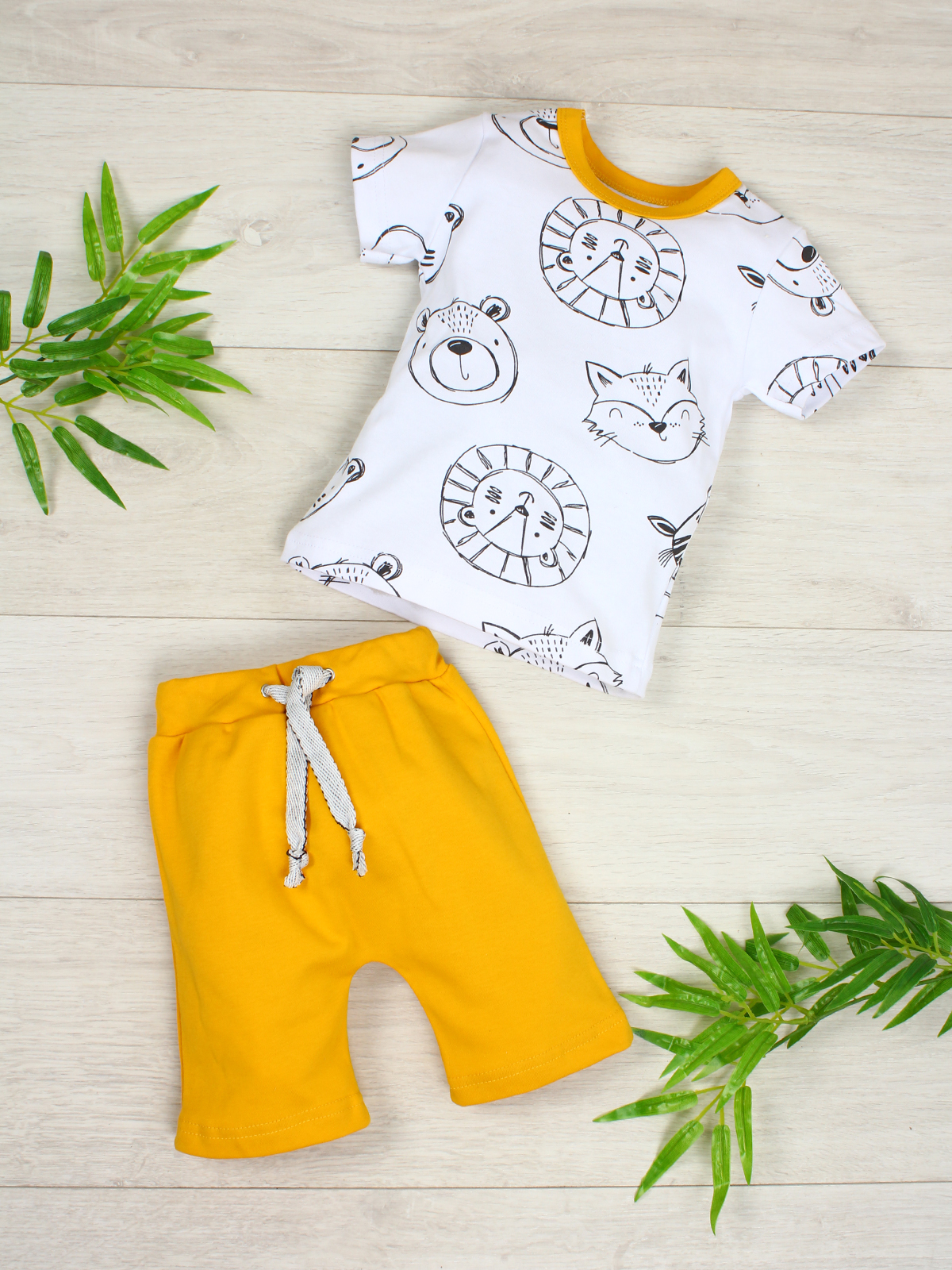 картинка Костюм с шортами ЗВЕРИ КС-ШР/звери-желтый от магазина Одежда+